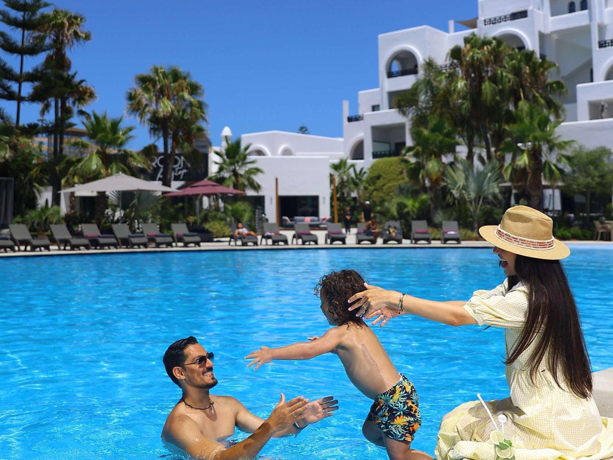 Pullman Mazagan Royal Golf & Spa El Jadida Buitenkant foto Family at a resort in Tunisia